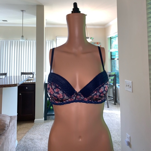Laura Ashley Other - Laura Ashley Red & Blue Floral bra size 36C